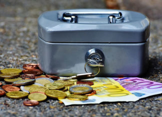 Sprzedaż internetowa – kiedy niezbędna jest kasa fiskalna? Sprzedaż internetowa - kiedy niezbędna jest kasa fiskalna?