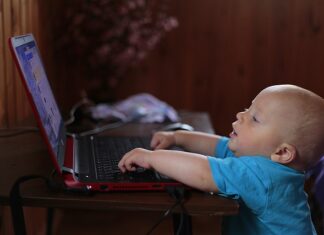 W jakim celu człowiek uczy się? W jakim celu człowiek uczy się?