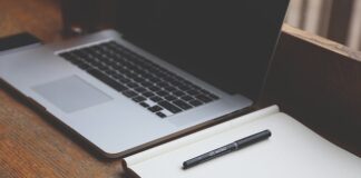 Jak wytrzymać 12 godzin w pracy na stojąco?