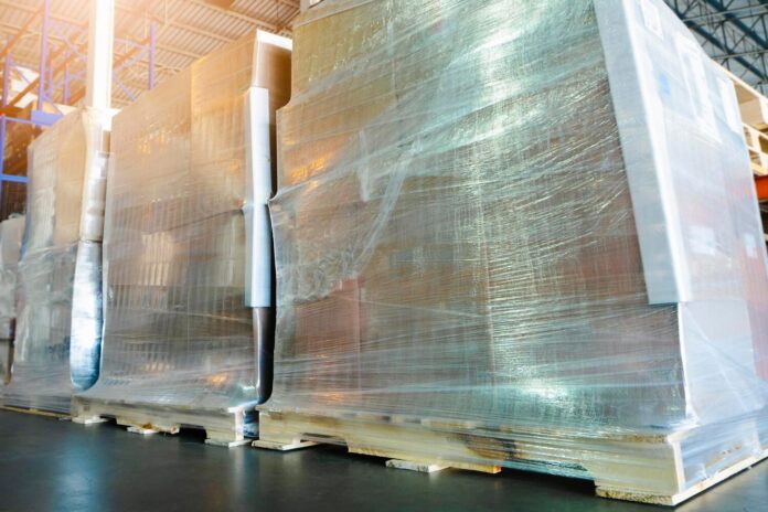 Dlaczego warto zainwestować w owijarki do palet